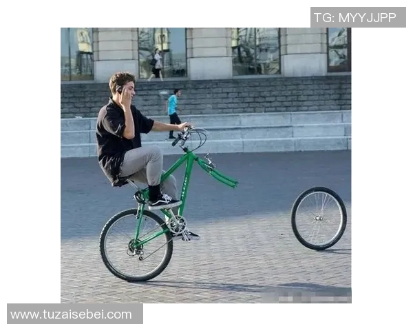 男孩足球明星玩偶高清图片展示让你领略运动魅力与童趣结合的完美瞬间 男孩足球明星玩偶高清图片展示让你领略运动魅力与童趣结合的完美瞬间